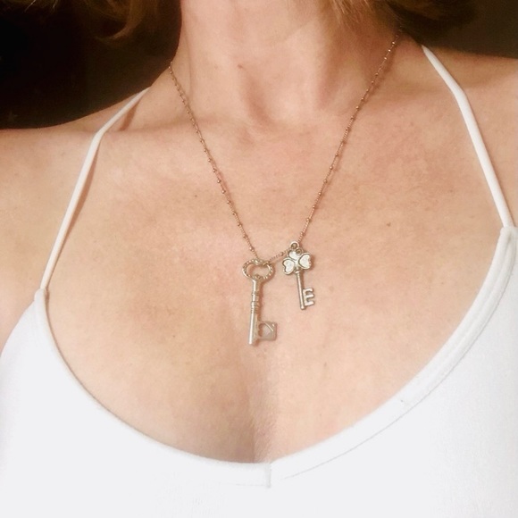 VINTAGE Anne Koplik • Silvertone Key Charm Chain Necklace OS - Picture 2 of 15